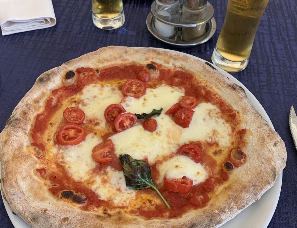 Ravenna, adiacenze centro storico, cedesi  avviatissima attività di Ristorante e Pizzeria – info in Ufficio su appuntamento.
