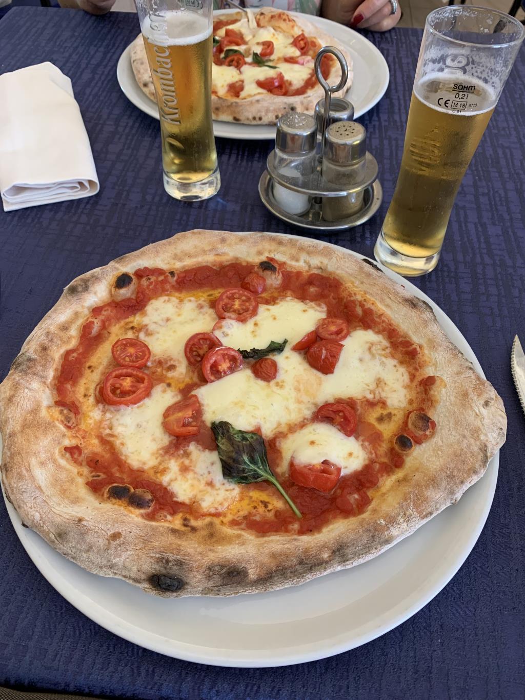 Ravenna, adiacenze centro storico, cedesi  avviatissima attività di Ristorante e Pizzeria – info in Ufficio su appuntamento.