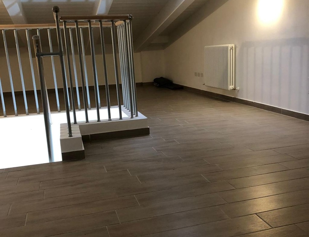 APPARTAMENTO CON INGRESSO INDIPENDENTE E GIARDINO A FILETTO