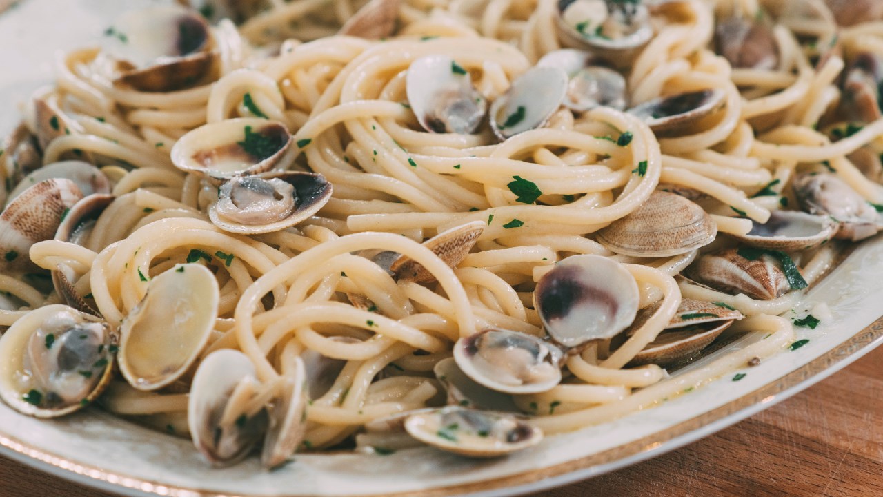RAVENNA,  ADIACENZE CENTRO STORICO, CEDESI AVVIATISSIMA ATTIVITÀ DI RISTORANTE , PIZZERIA , BAR – INFO IN UFFICIO SU APPUNTAMENTO.