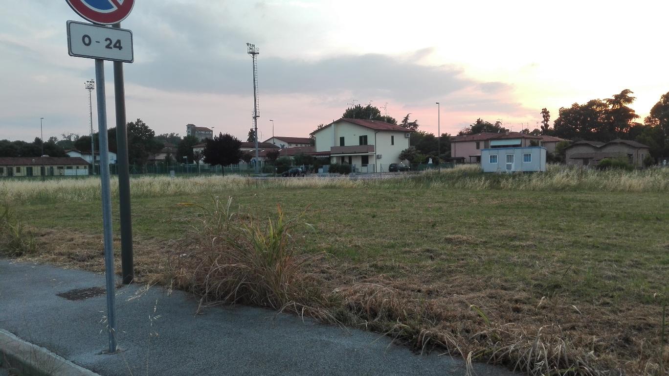 RAVENNA LOC. SAN PIETRO IN CAMPIANO  TERRENO EDIFICABILE