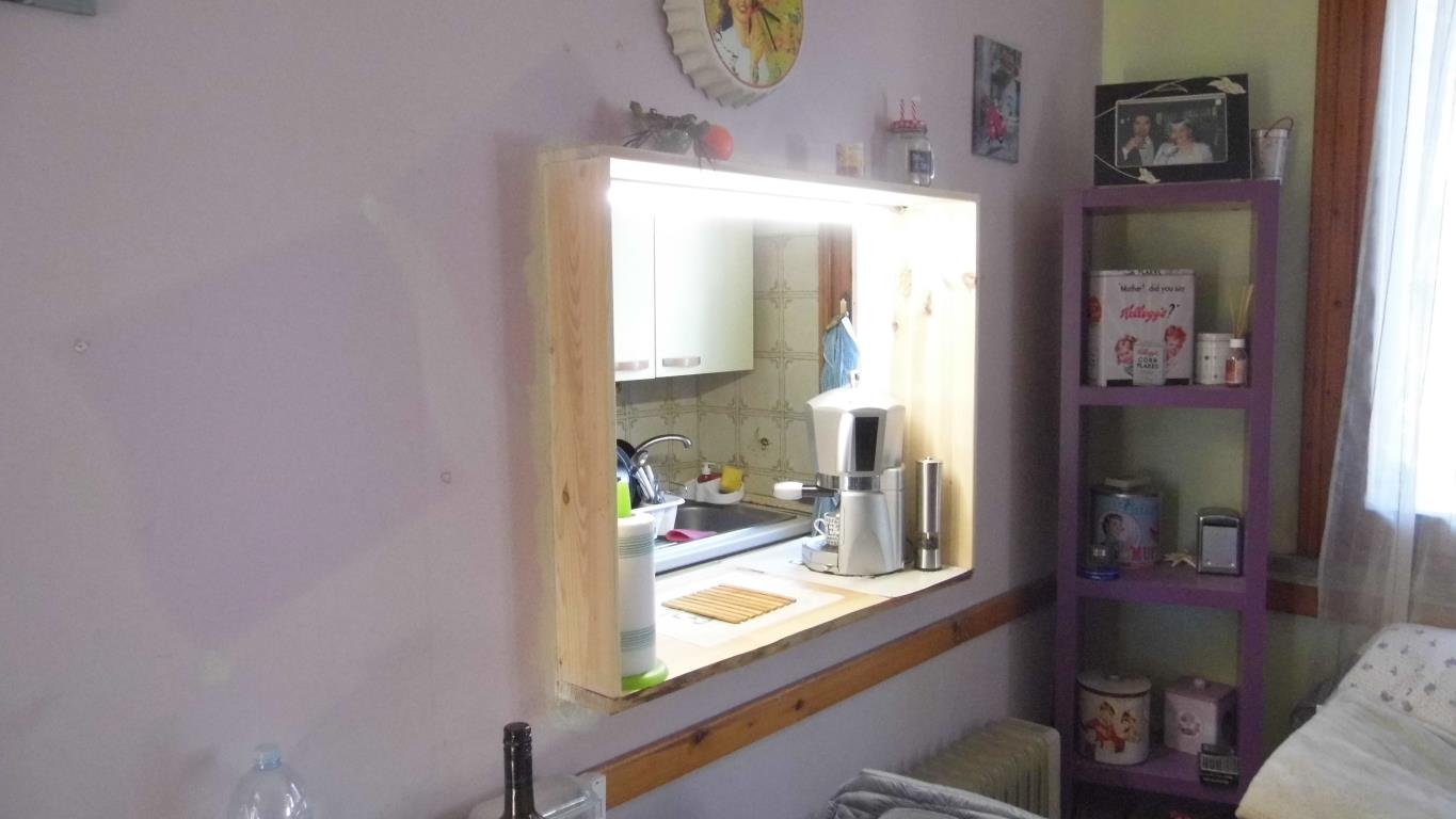 Russi (Ravenna) Capannone Artigianale con appartamenti e servizi