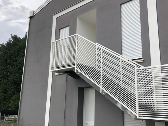 APPARTAMENTO CON INGRESSO INDIPENDENTE E GIARDINO A FILETTO