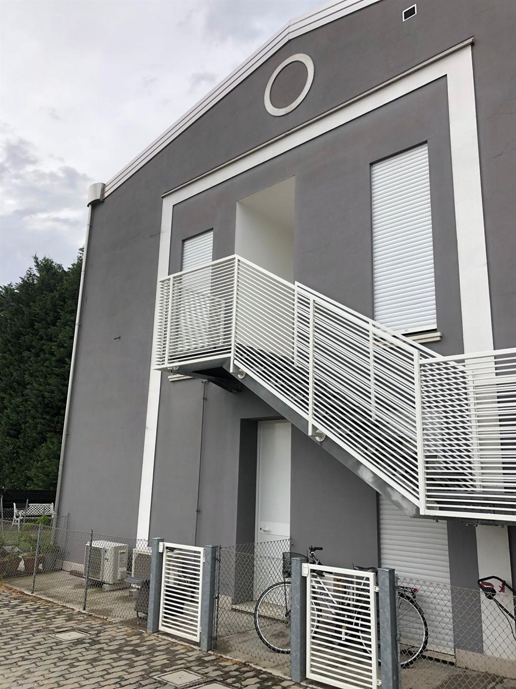 APPARTAMENTO CON INGRESSO INDIPENDENTE E GIARDINO A FILETTO