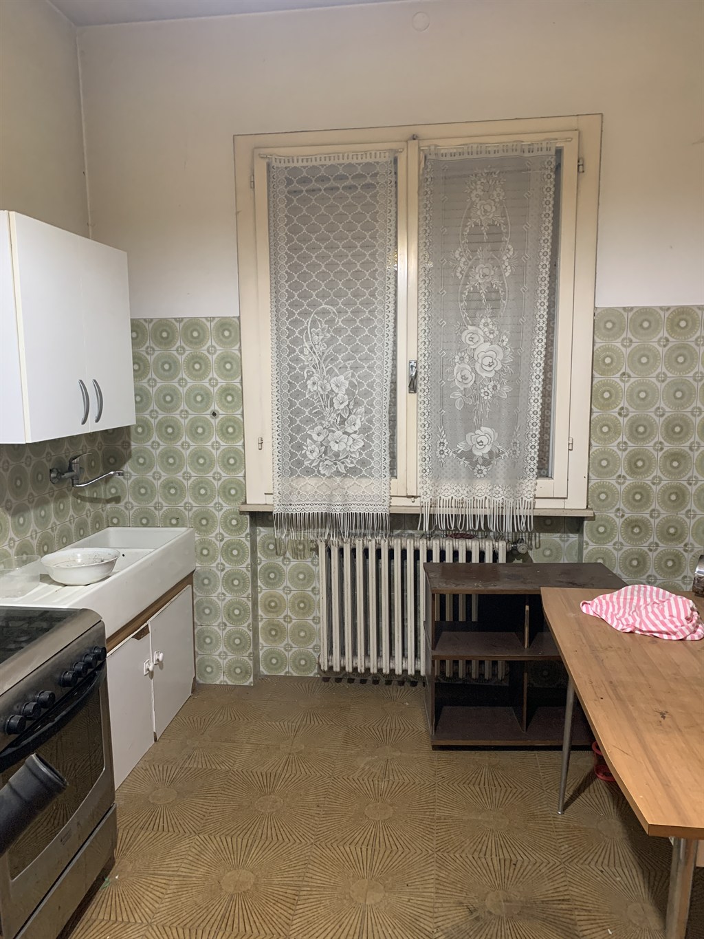 Rif. LG872  RUSSI(RA) vendesi ampia casa indipendente