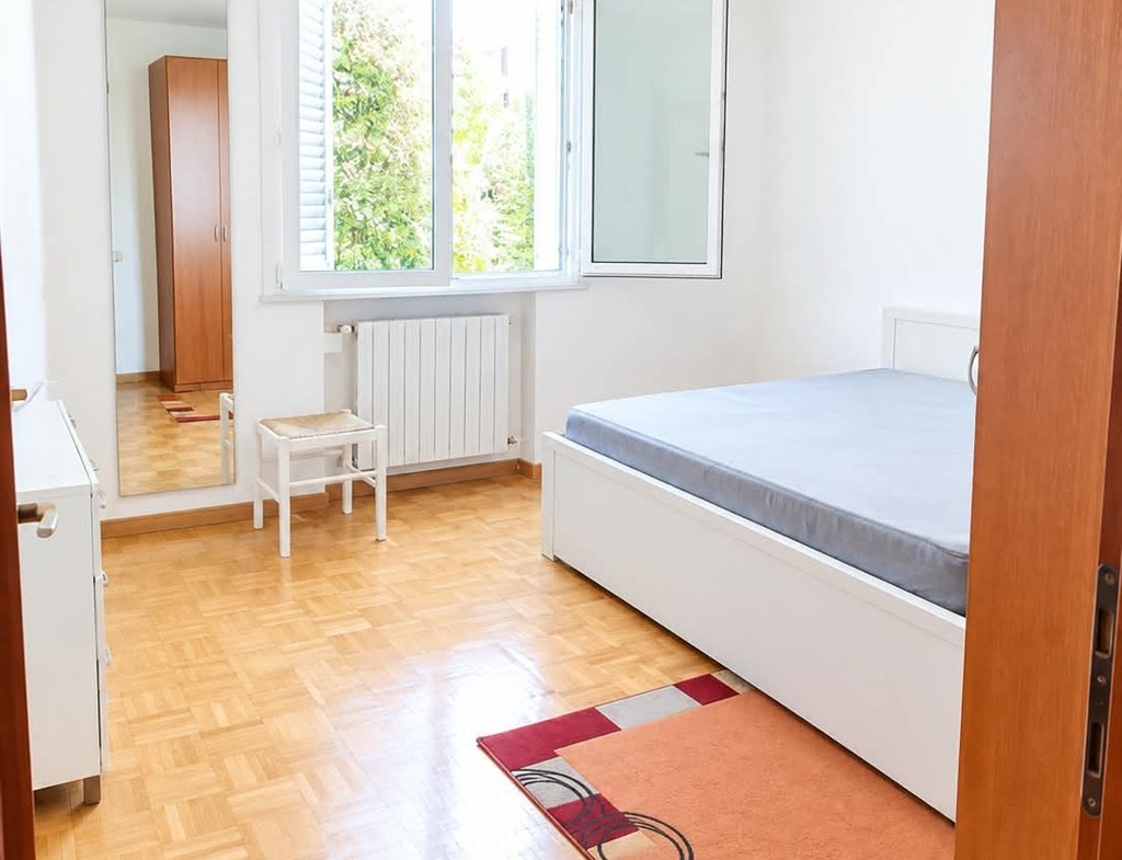 PORZIONE DI VILLETTA AD ANGOLO ZONA BORGO NUOVO/ ESP
