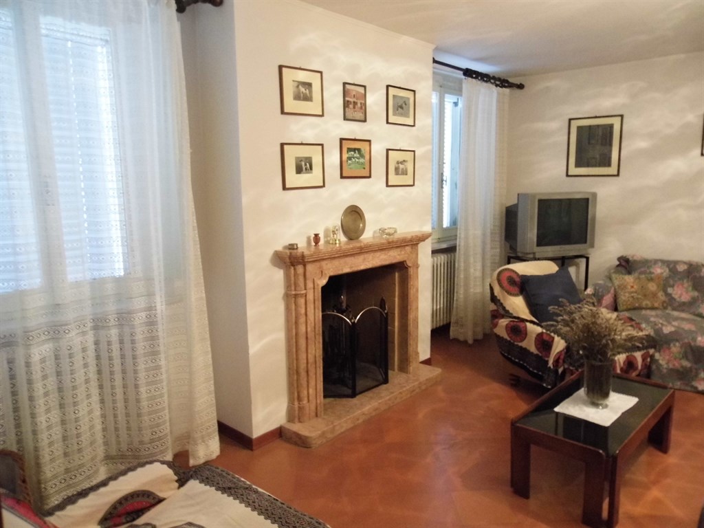 Sant’Alberto (Ravenna) Casa in centro con ampio giardino