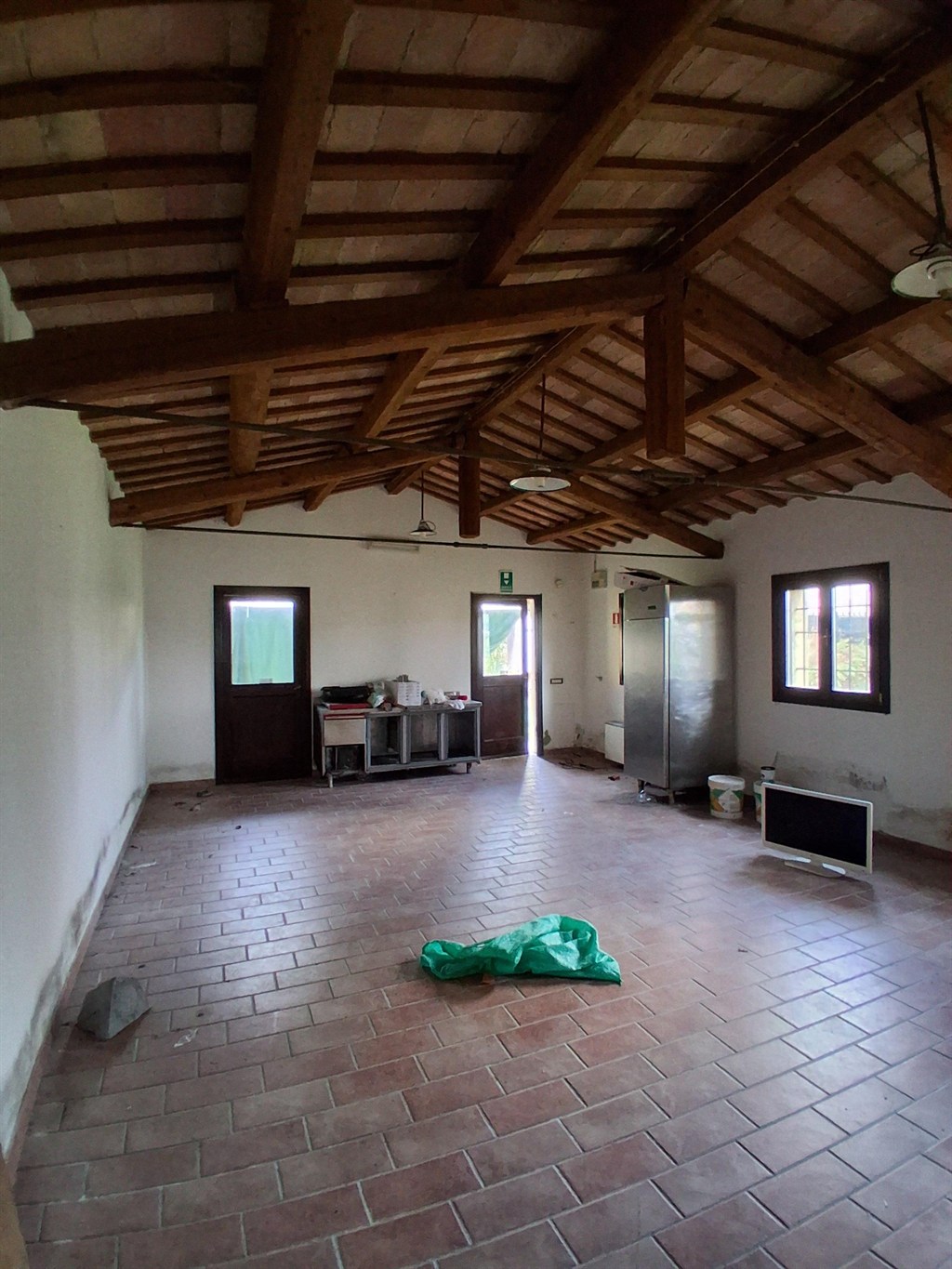 SG480 – FORNACE ZARATTINI (RAVENNA) VENDESI EX RISTORANTE CON PISCINA E AMPIO PARCHEGGIO