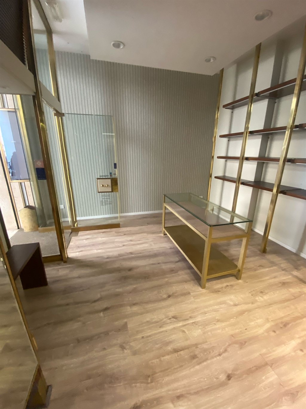 LG851bis, RAVENNA CENTRO STORICO  VENDESI  NEGOZIO