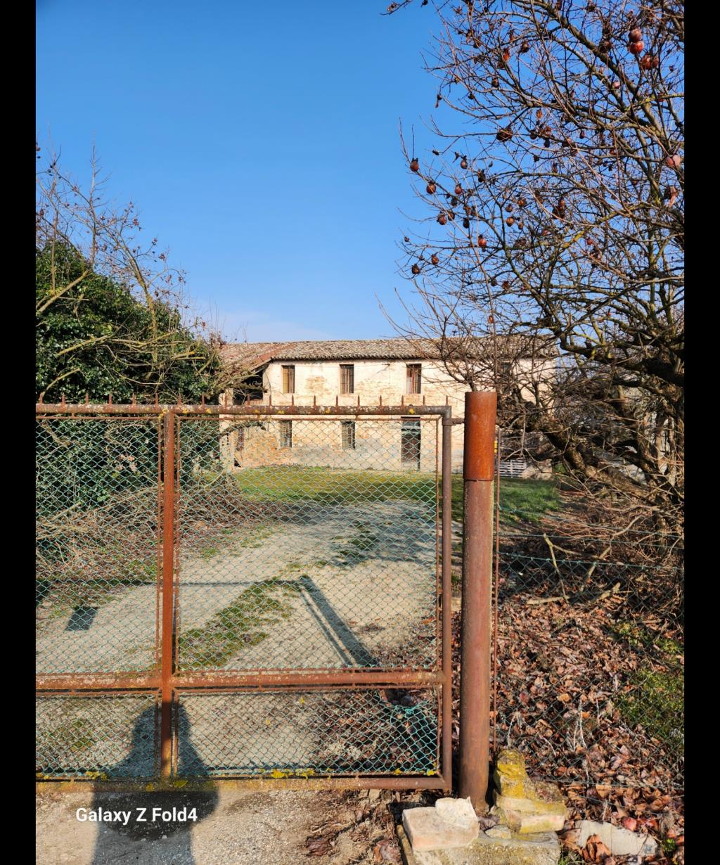 A105, CASA INDIPENDENTE